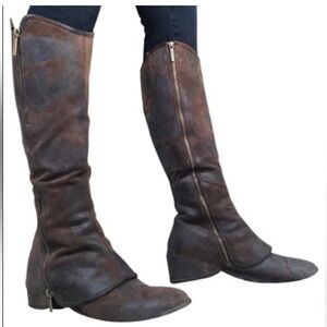Donald J. Pliner Devi Boots